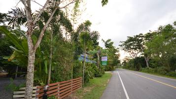 Bagian depan properti