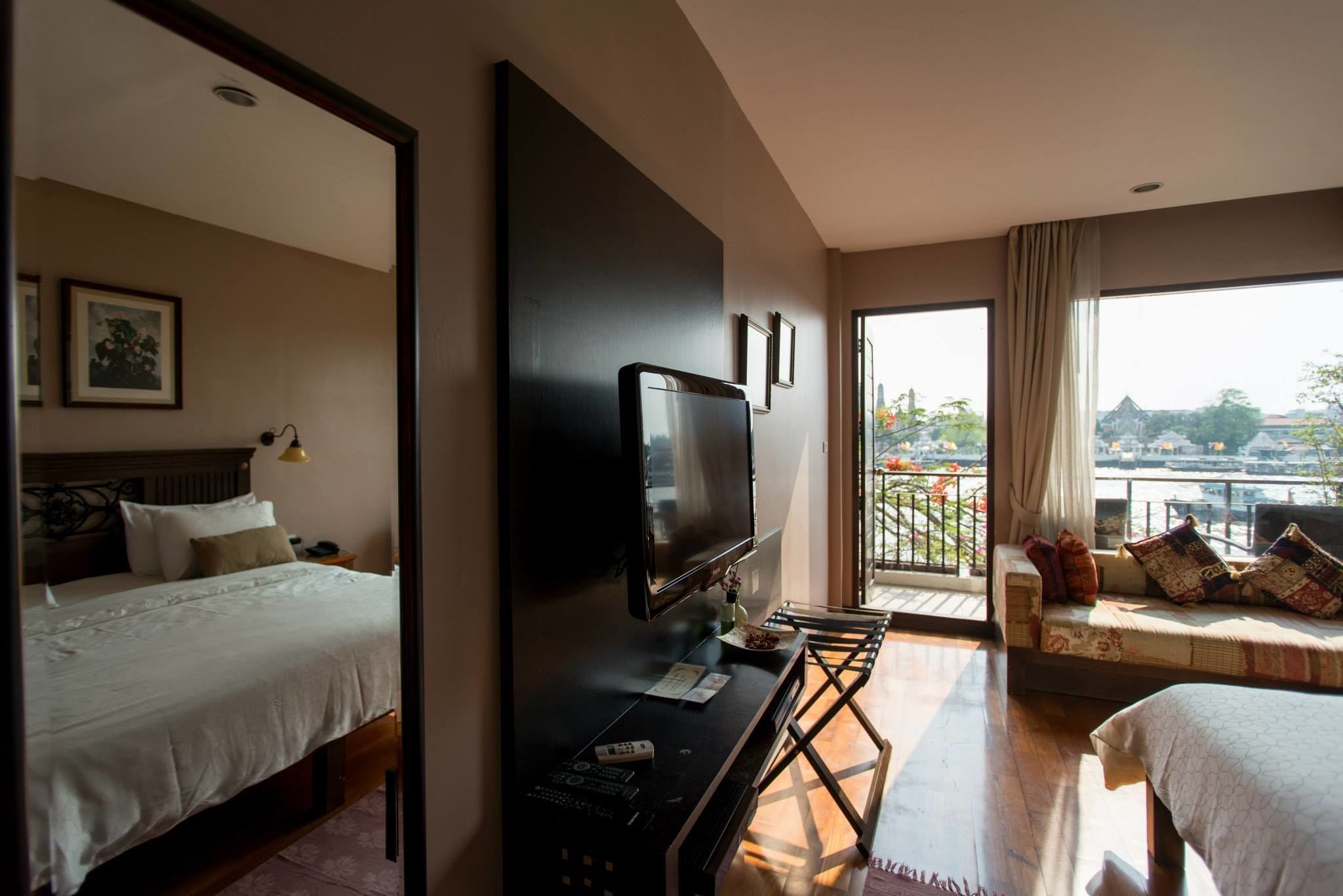 deluxe room, 1 double bed, terrace, river view | room amenity