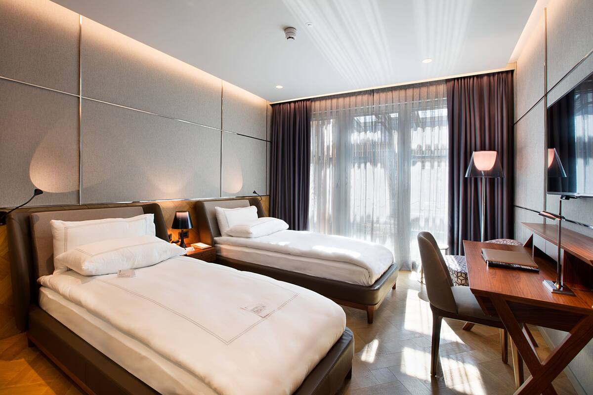 1 chambre, minibar, coffre-fort, bureau