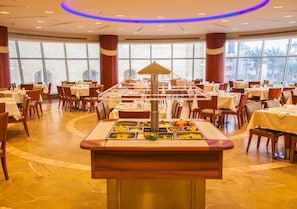 Breakfast, lunch and dinner served  - Beau Site Hotel Marsa Matruh (Marsa Matrouh)