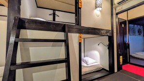 Traditional Townhome | 3 bedrooms, premium bedding, in-room safe, free WiFi