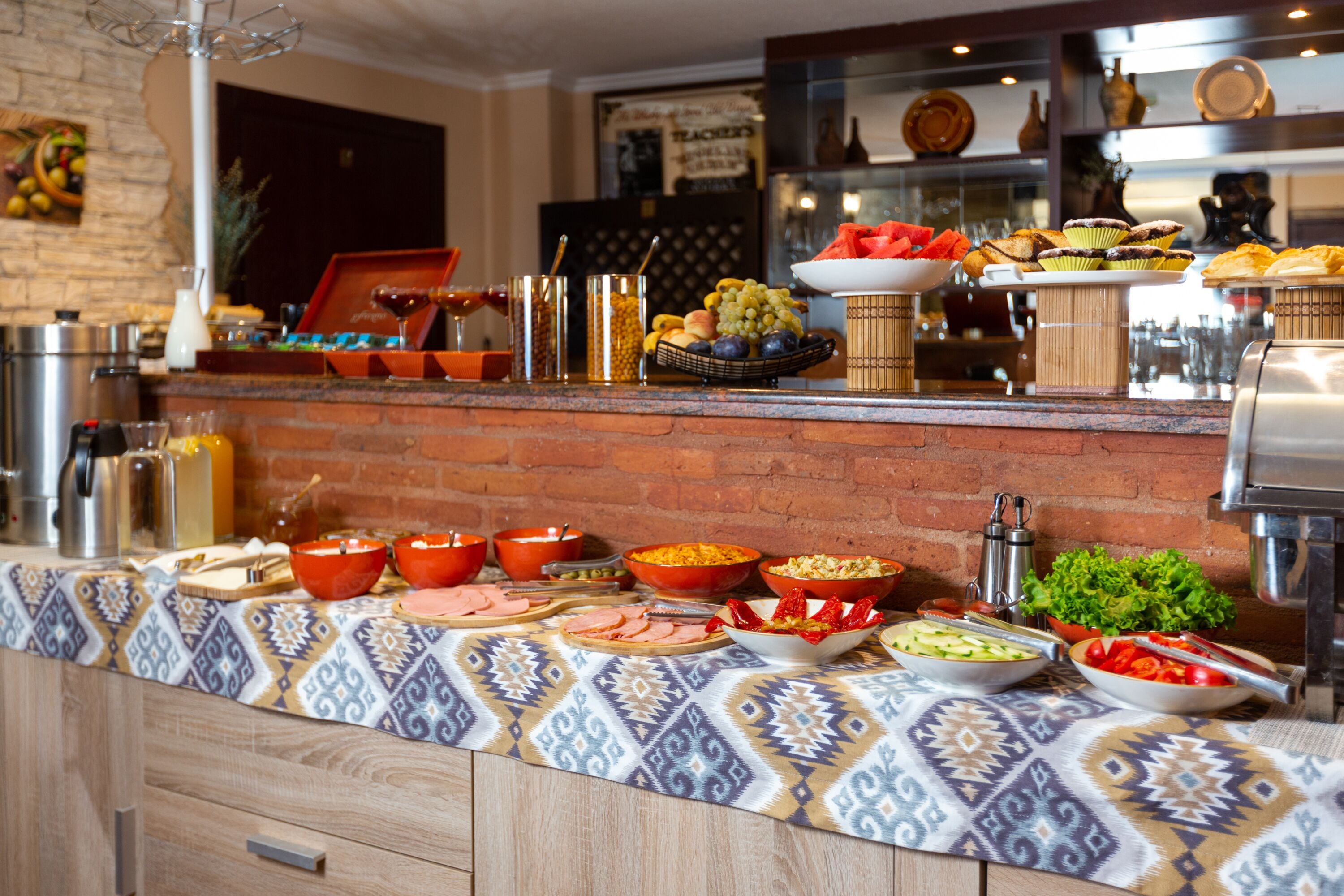 Daily buffet breakfast (USD 10 per person)