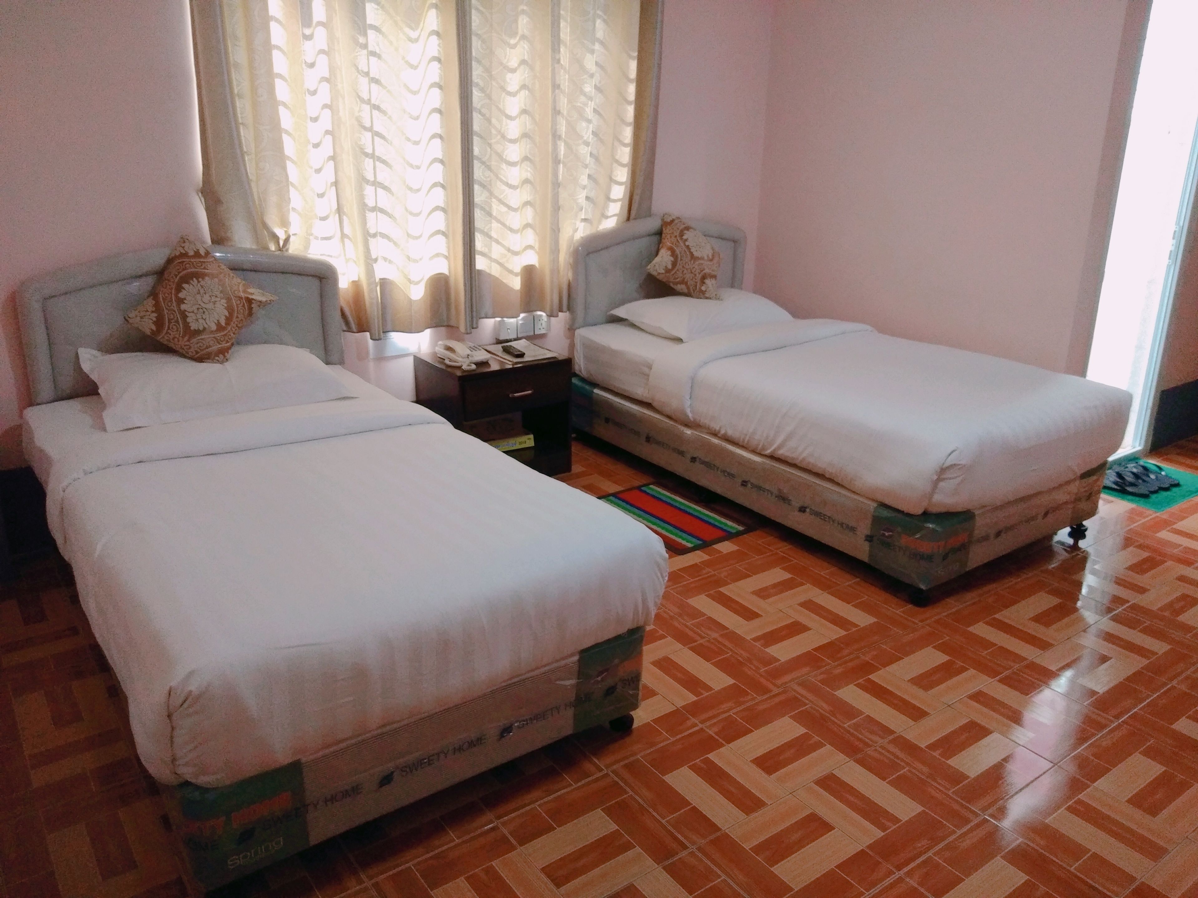 superior twin room, 2 single beds, city view | premium bedding, in-room safe, desk, iron/ironing board