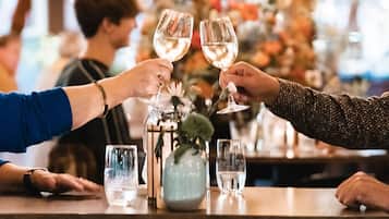 Lunch and dinner served, French cuisine