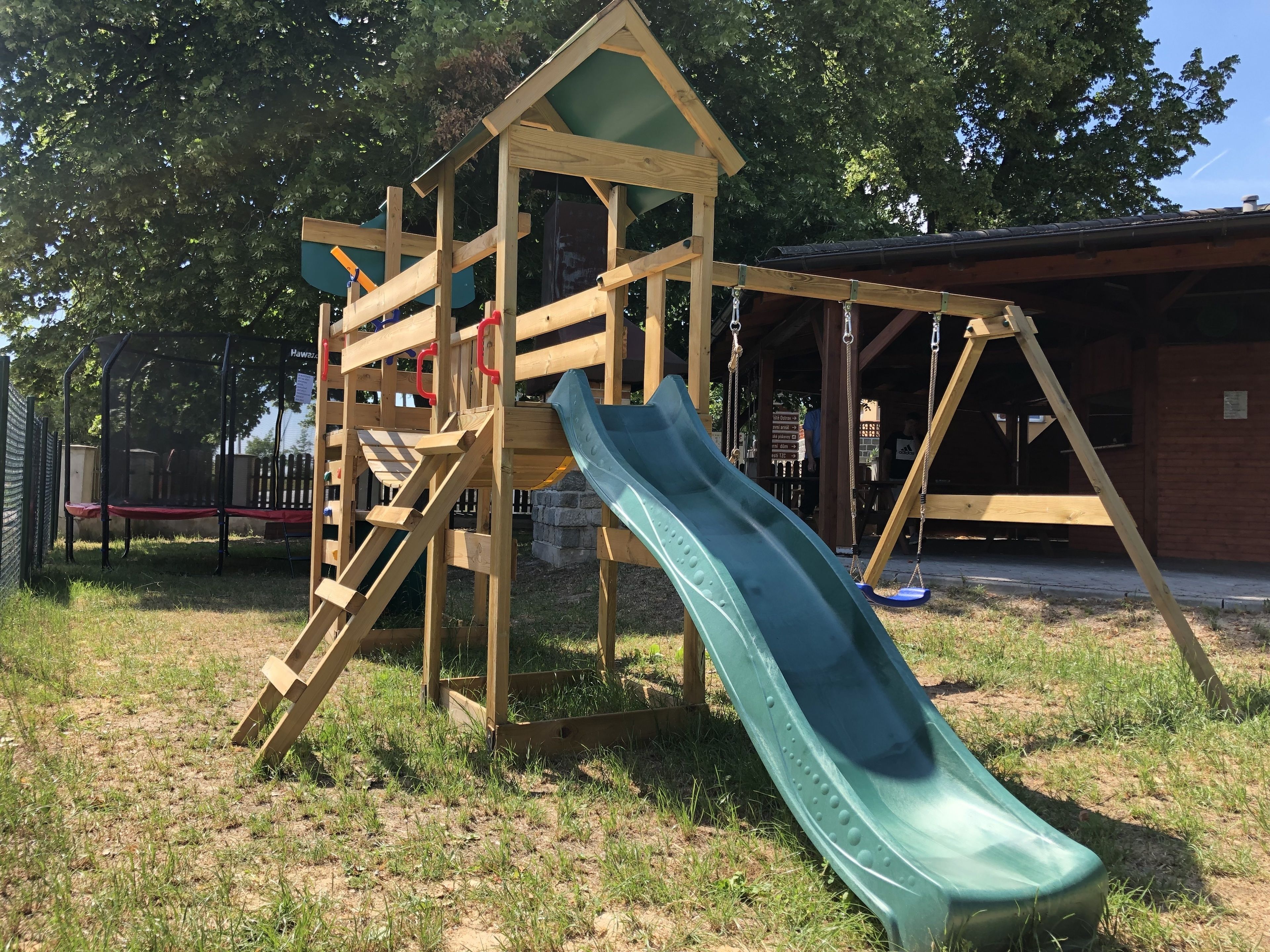 children’s play area – outdoor