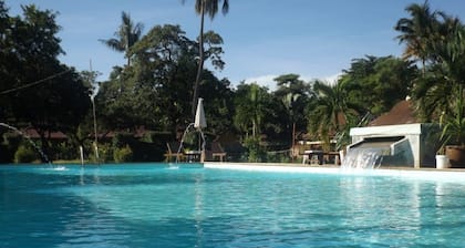 Lanta Long Beach Hostel