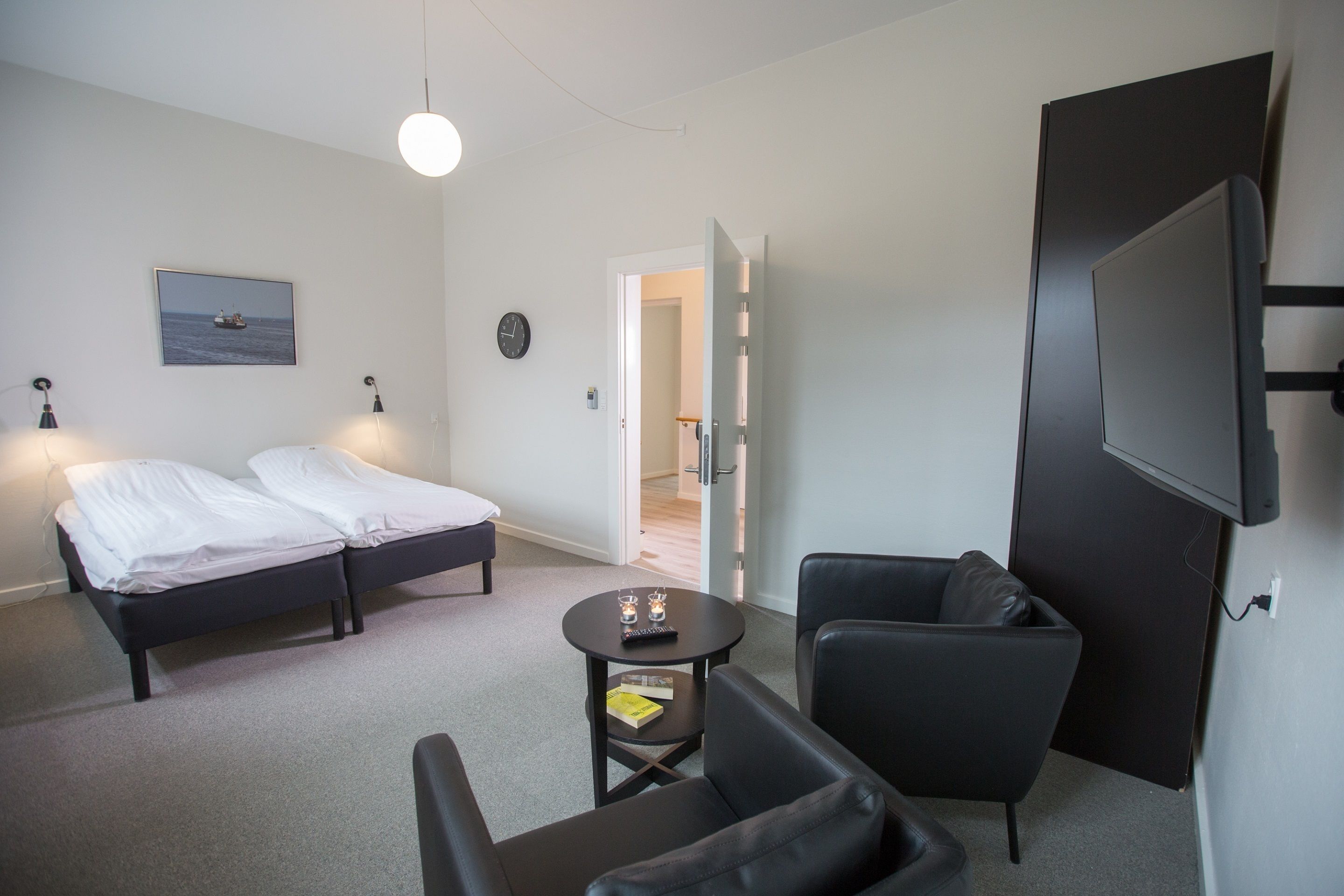 classic double room | desk, iron/ironing board, free wifi, bed sheets