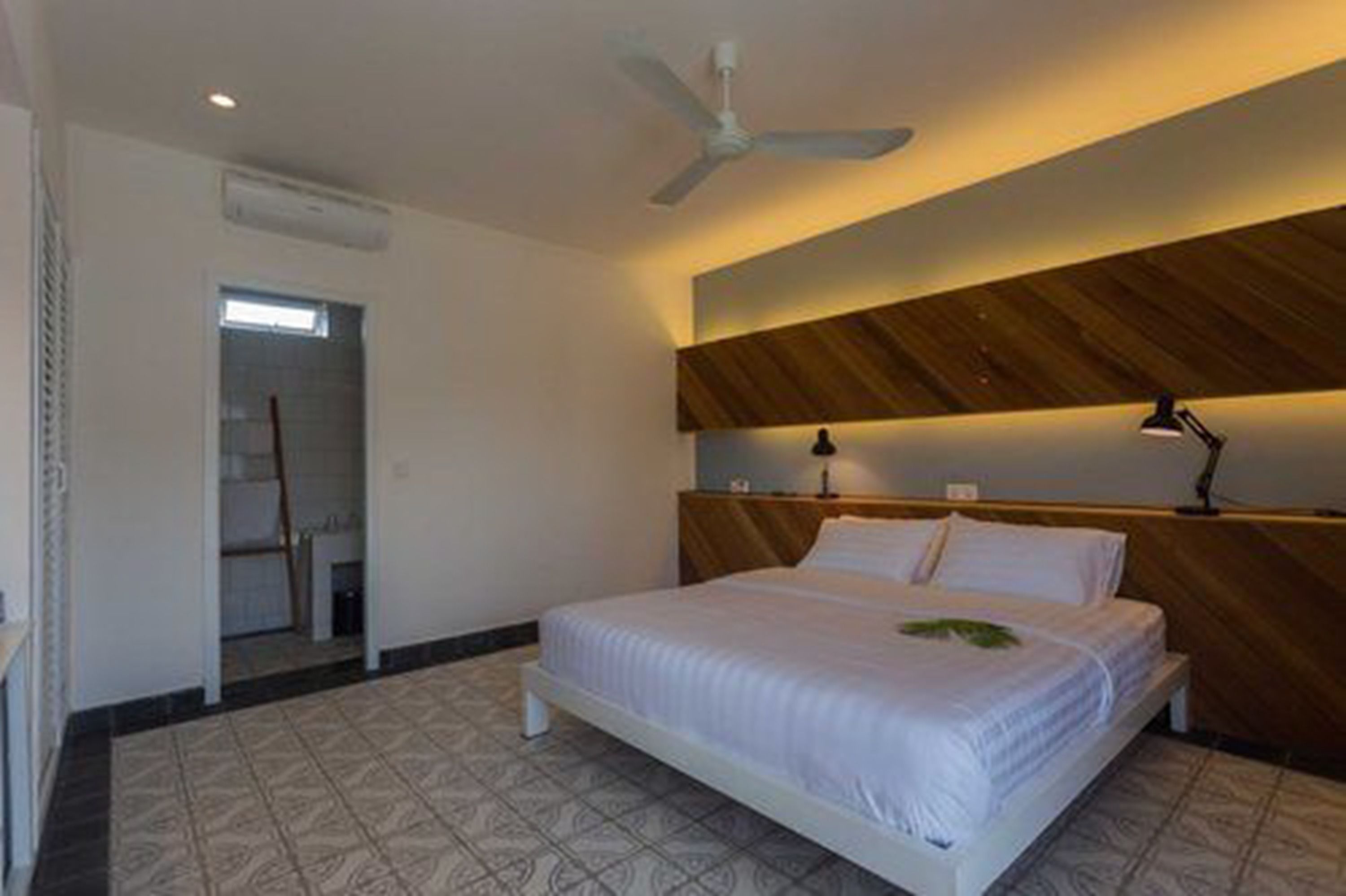 minibar, in-room safe, desk, blackout curtains