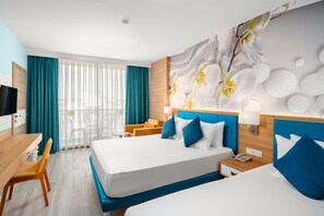 Rom – standard | Sengetøy av topp kvalitet, minibar, skrivebord og lydisolert