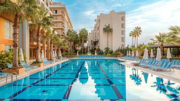 Indoor pool, 3 outdoor pools, pool umbrellas, sun loungers