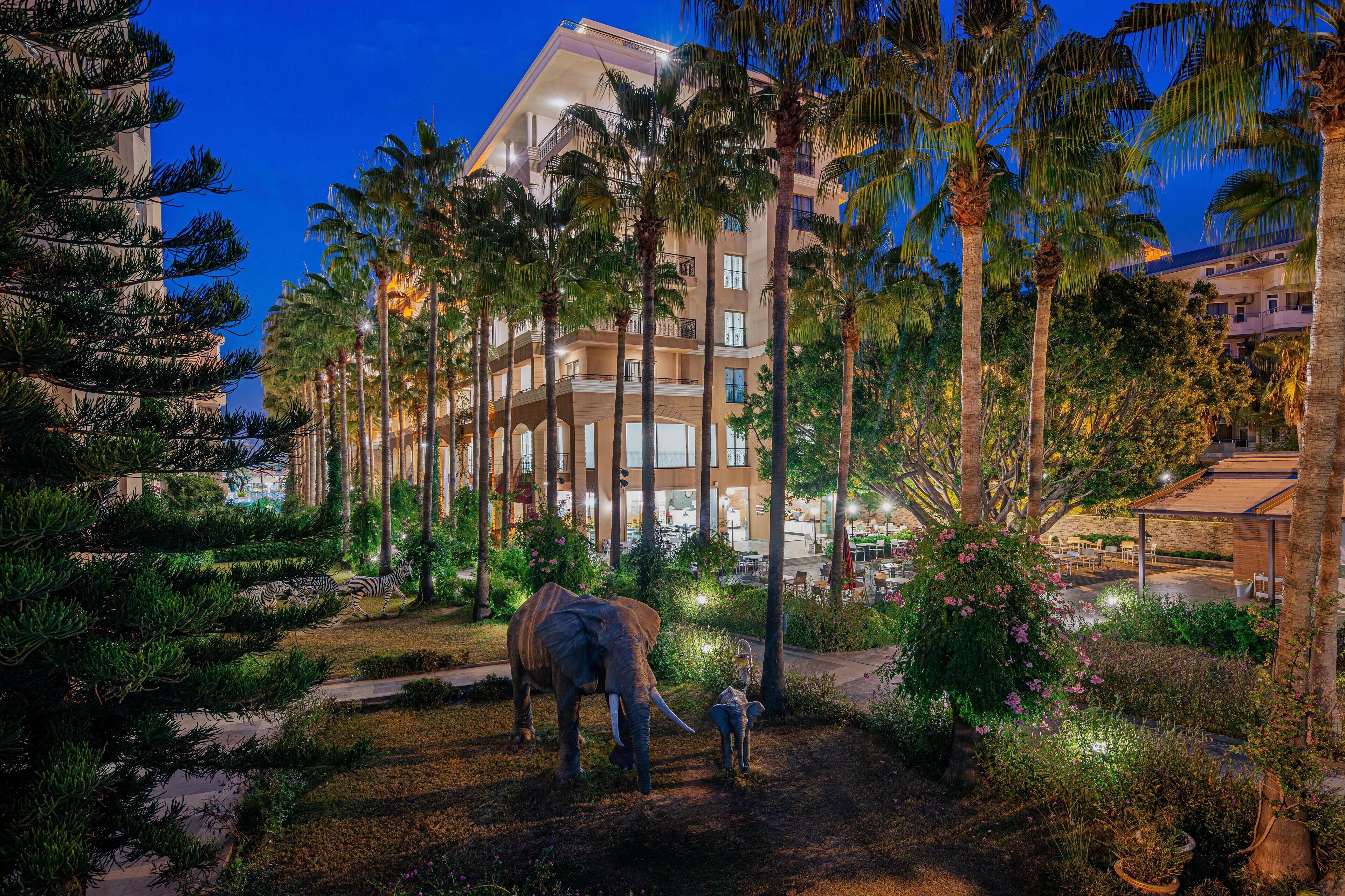 المنشأة من الخارج