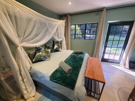 Deluxe Double Room | Bed sheets