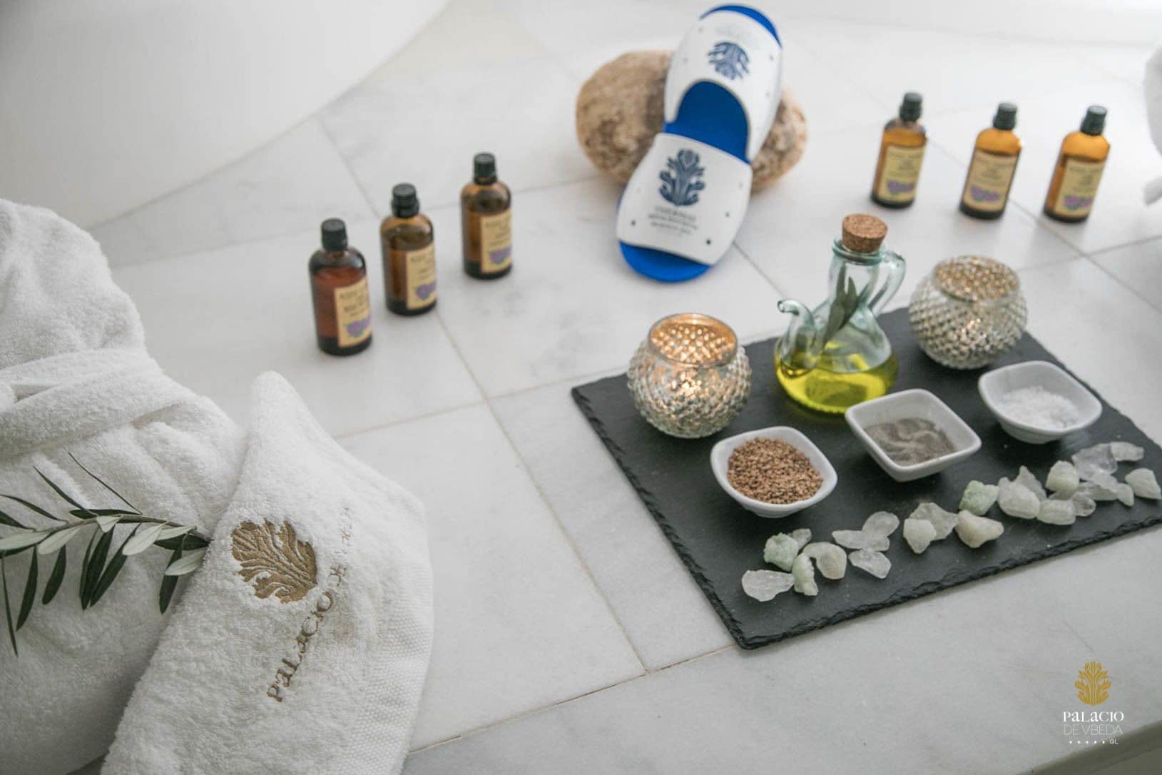 couples treatment room(s), hot springs/mineral springs, body treatments