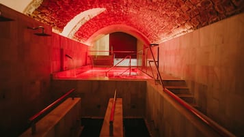 Salas de tratamientos para parejas, fuentes de agua termal o mineral