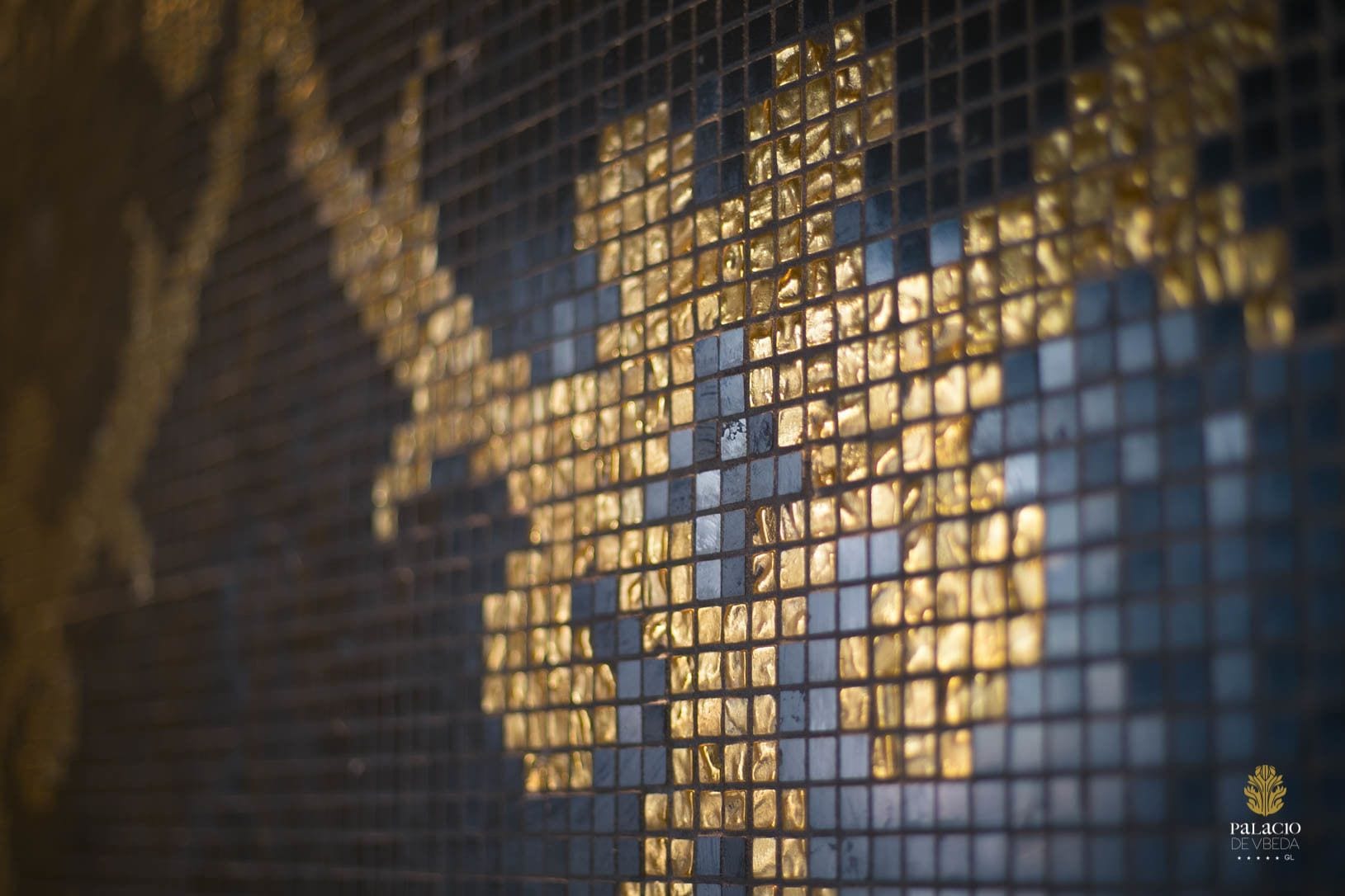 1 bedroom, egyptian cotton sheets, premium bedding, down duvets