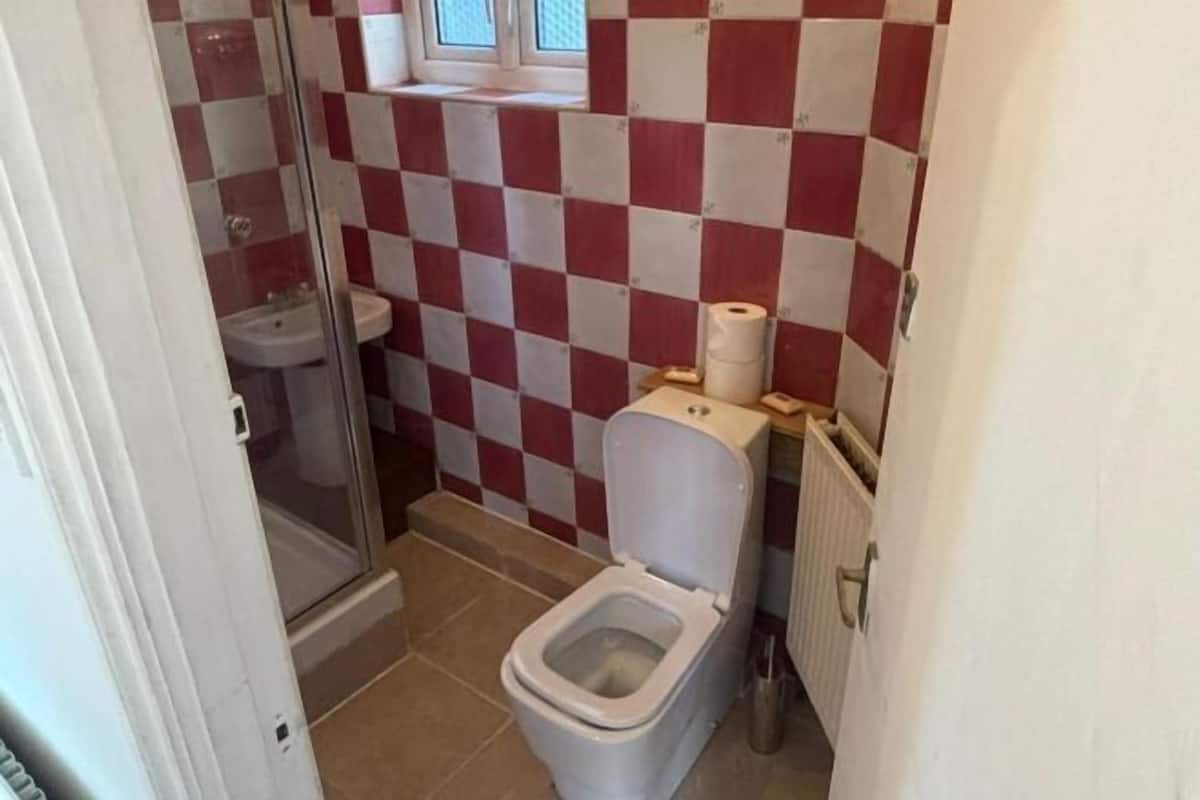 Bathroom | Shower, free toiletries, hair dryer, towels