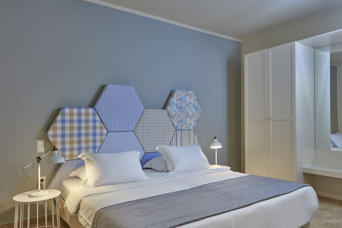 Premium bedding, individually furnished, desk, blackout curtains