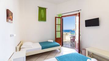 Chambre Classique avec lits jumeaux | Bureau, Wi-Fi gratuit