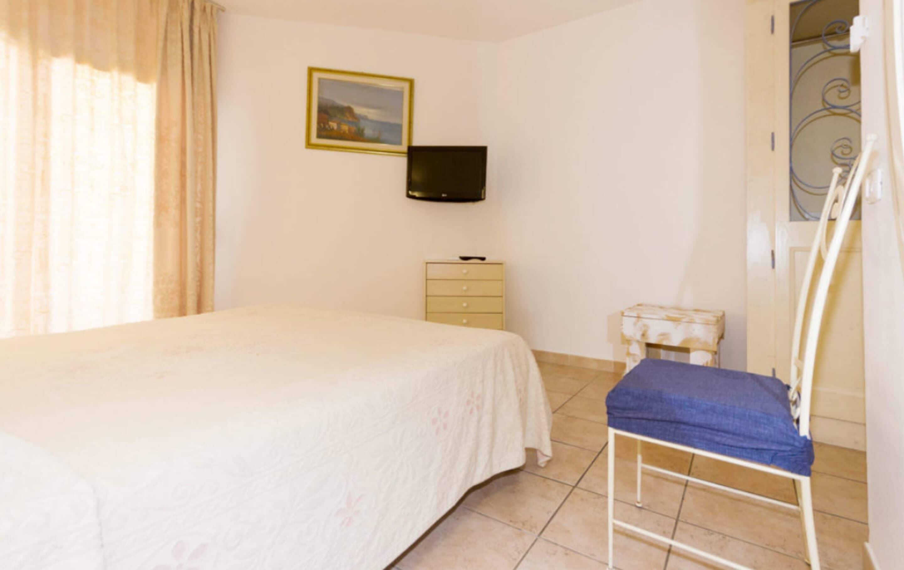 Photo - Palau City Hotel