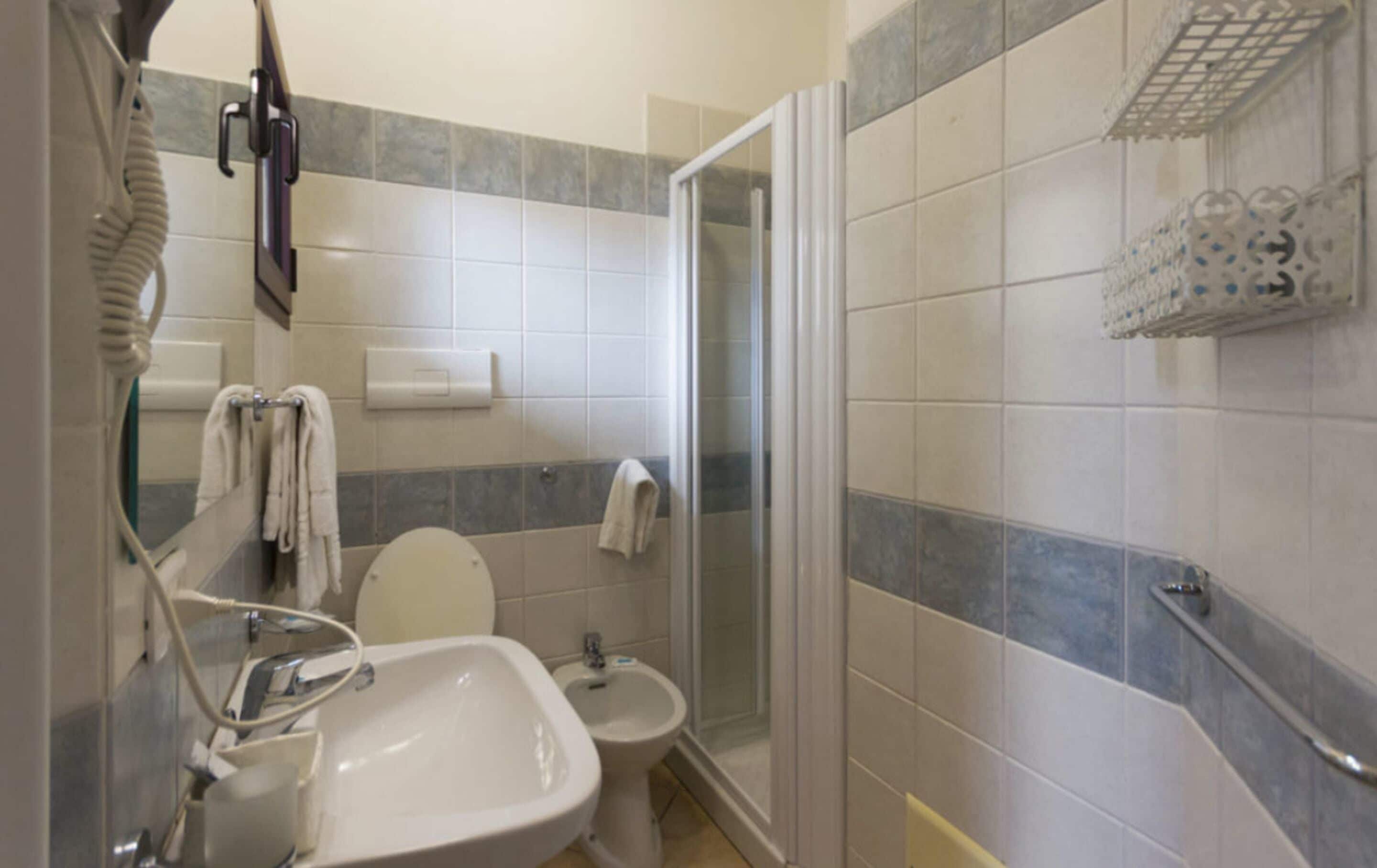 Photo - Palau City Hotel