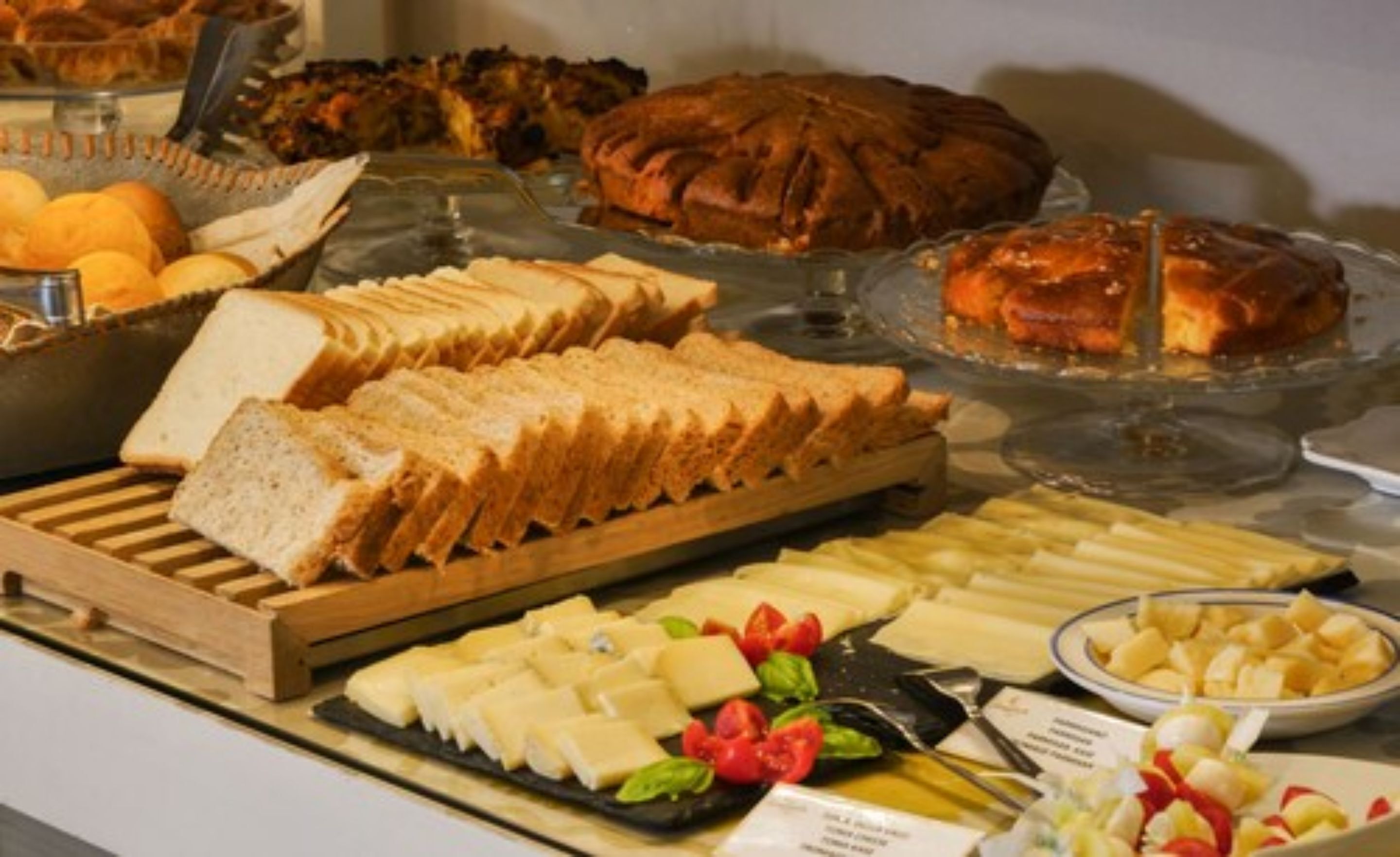 daily buffet breakfast (eur 18 per person)