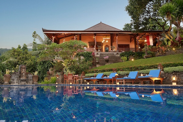 Piscina externa