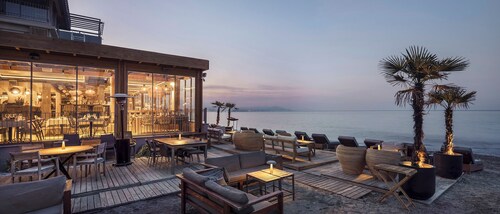 Sun Hotel by En Vie Beach - Adults Only