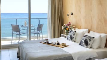 OCEAN ROOM ,SEA VIEW | Minibar, in-room safe, desk, soundproofing