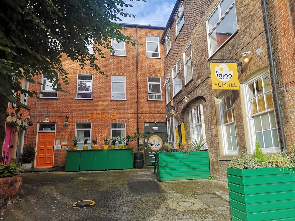 Photo of Igloo Hybrid