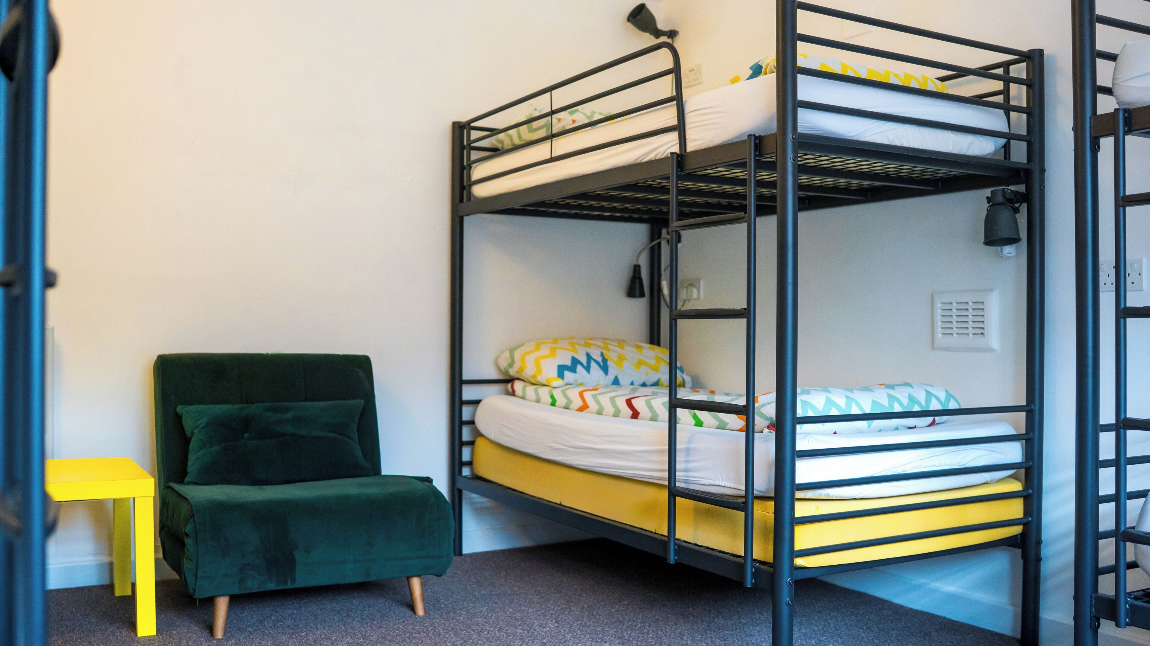 Shared Dormitory, Mixed Dorm (1 bed in Sleeps 4-6 Dorm) | Blackout drapes, bed sheets