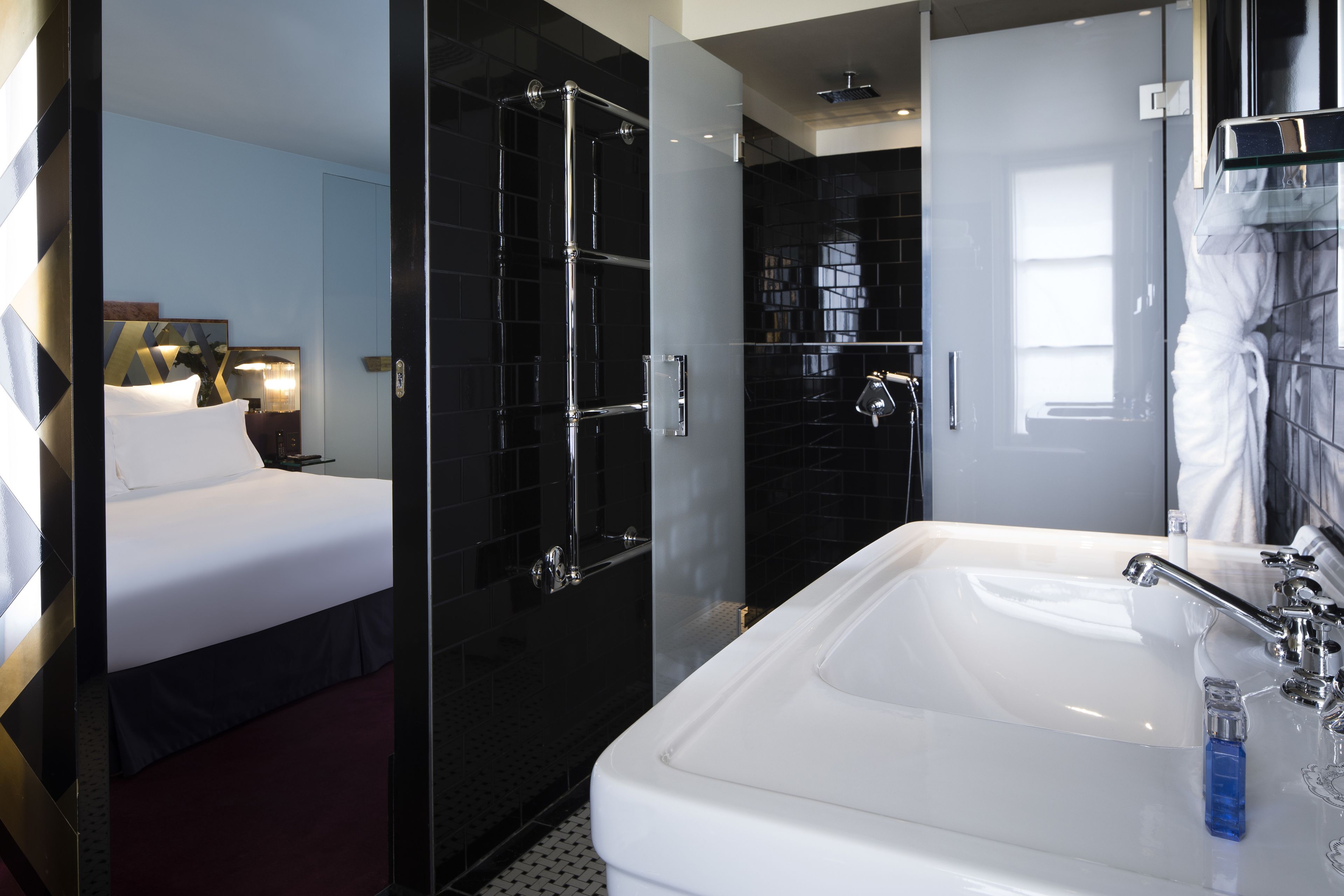 executive room, free access to spa upon request | premium bedding, minibar, in-room safe, desk