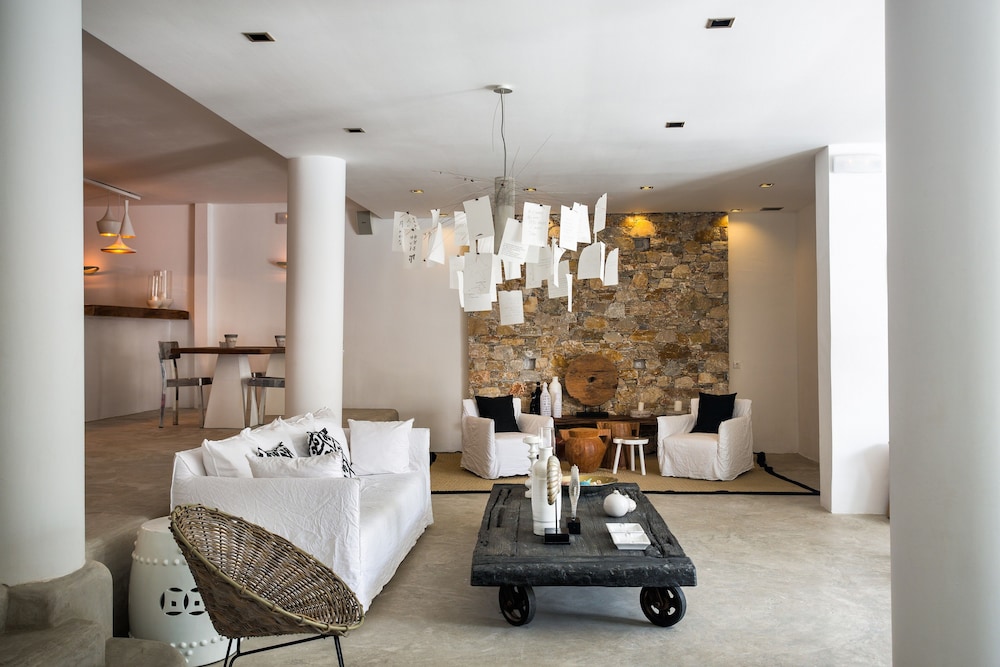 Blue Sand Hotel & Suites by null