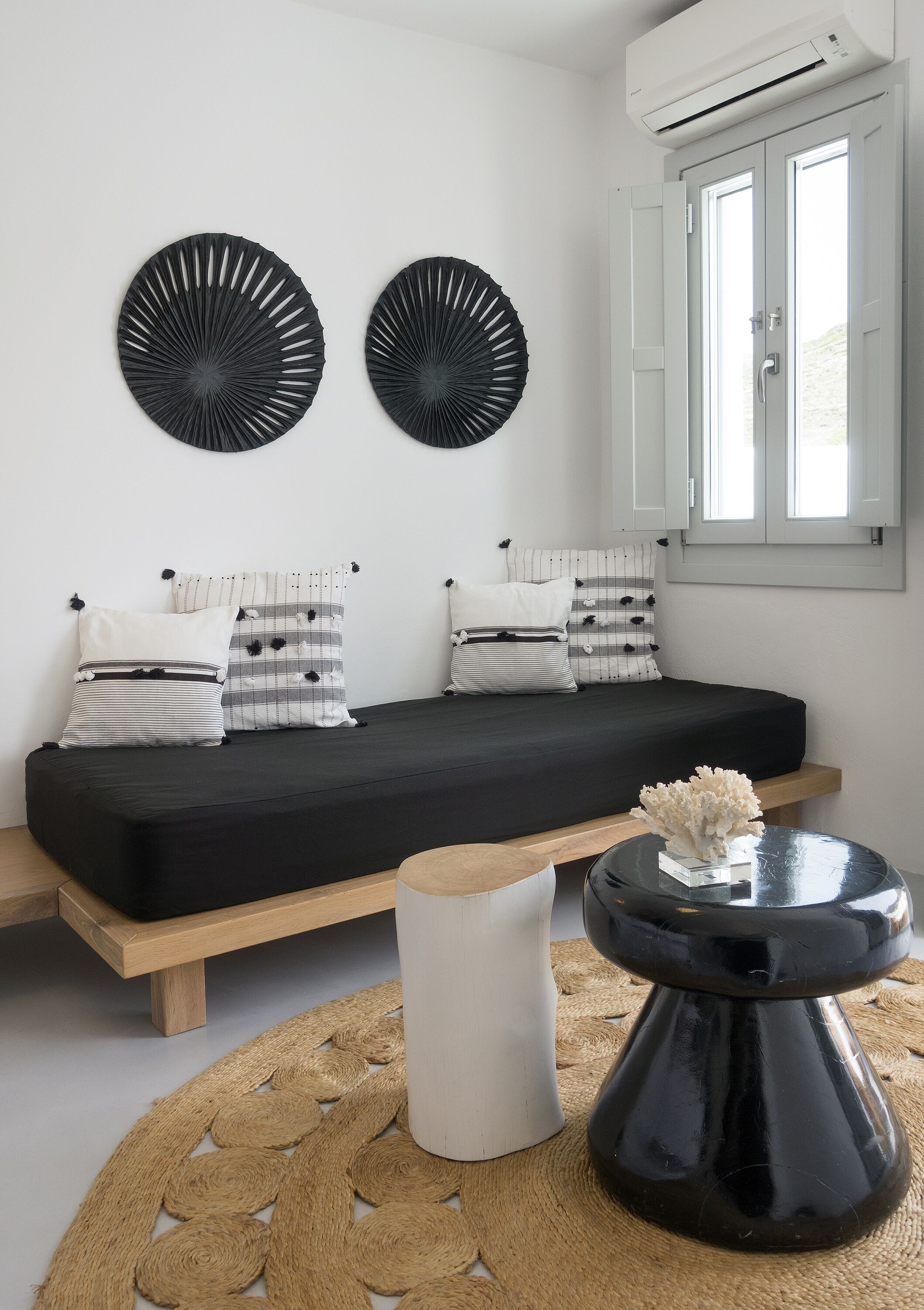 senior suite, sea view | egyptian cotton sheets, premium bedding, pillow-top beds, minibar