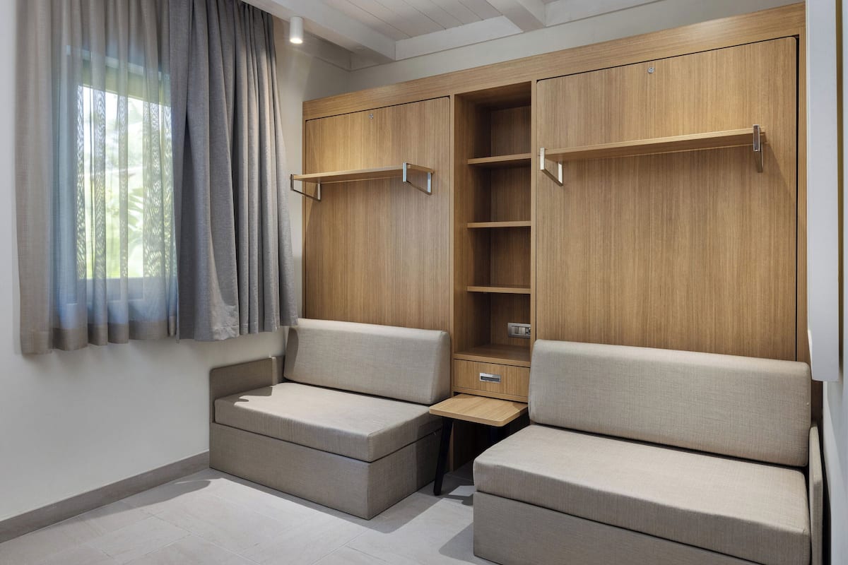 Familienzimmer | 1 Schlafzimmer, hochwertige Bettwaren, kostenlose Minibar, Zimmersafe