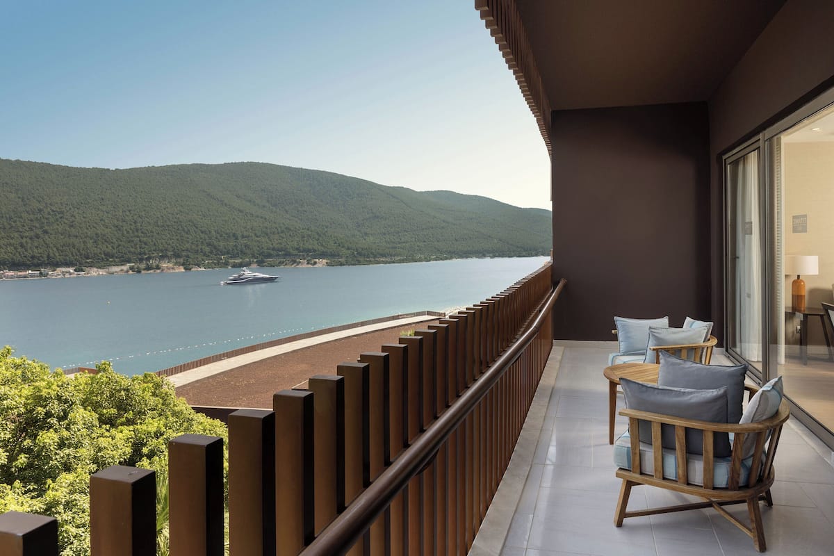 Deluxe Sea View Room | Balkon
