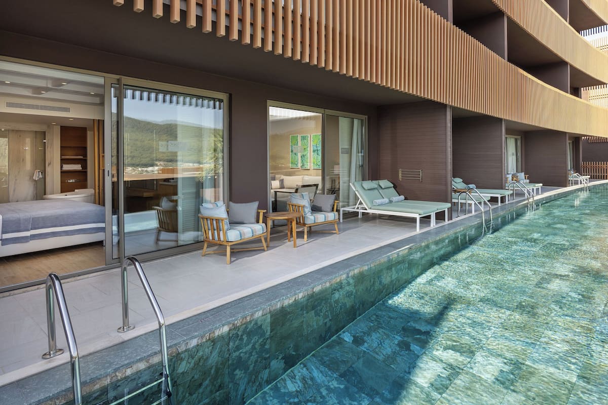 Swim-up Deluxe Room | 1 Schlafzimmer, hochwertige Bettwaren, kostenlose Minibar, Zimmersafe