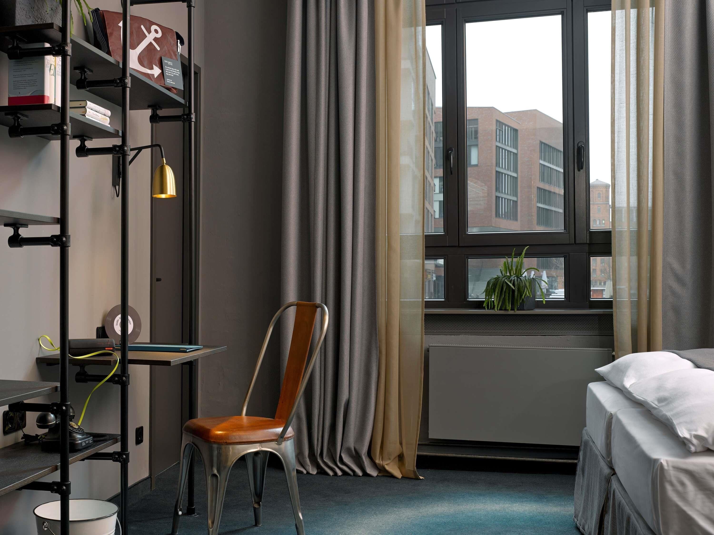 Kamer | Hypoallergeen beddengoed, een minibar, een kluis op de kamer