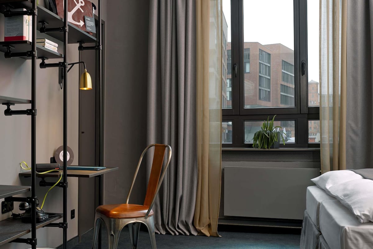 Medium | Hypo-allergenic bedding, minibar, in-room safe, individually decorated