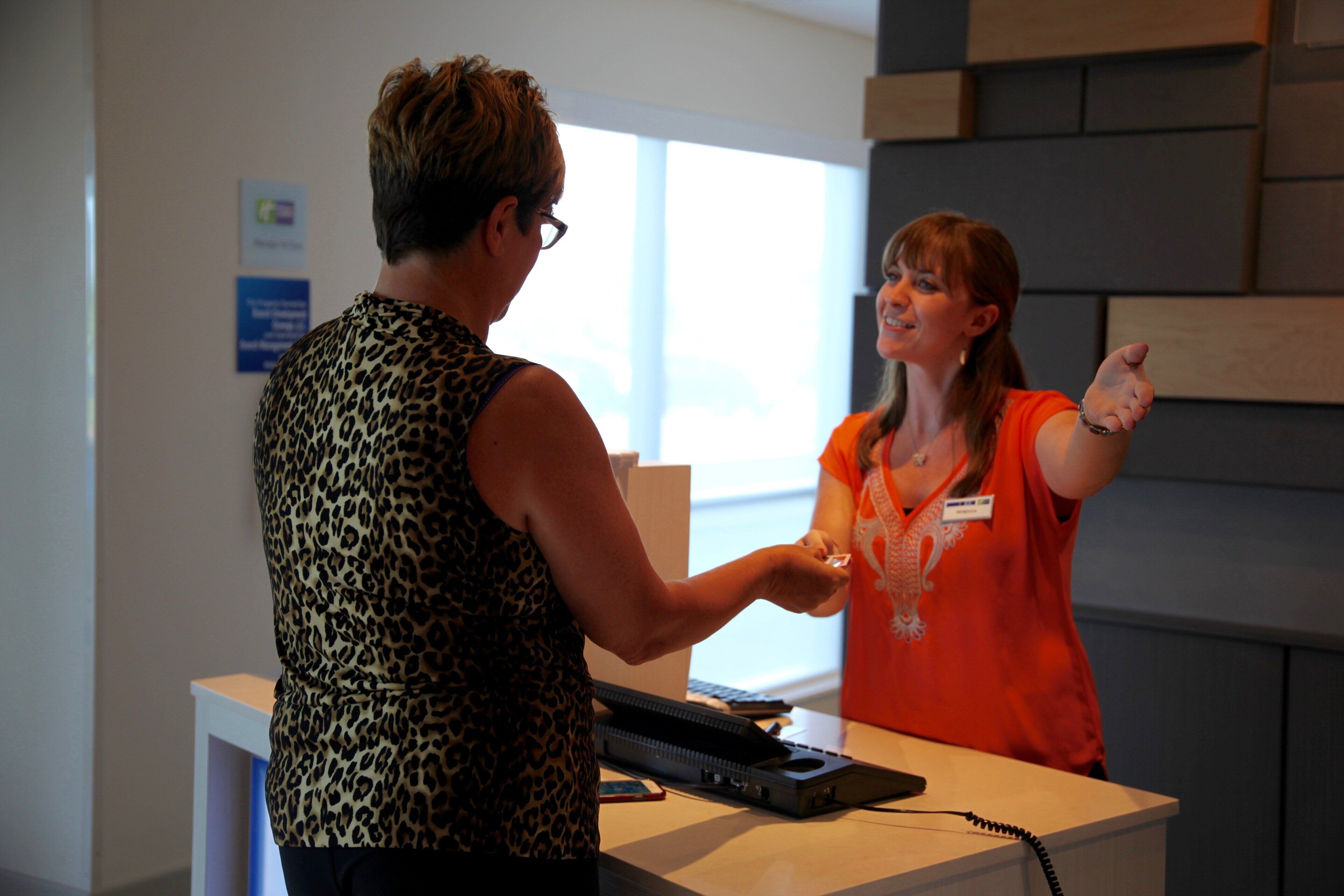 Photo - Holiday Inn Express & Suites Oswego
