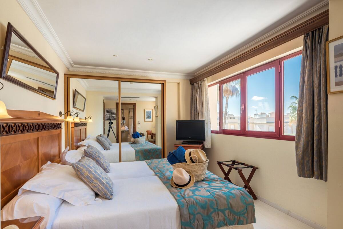 Twin Room