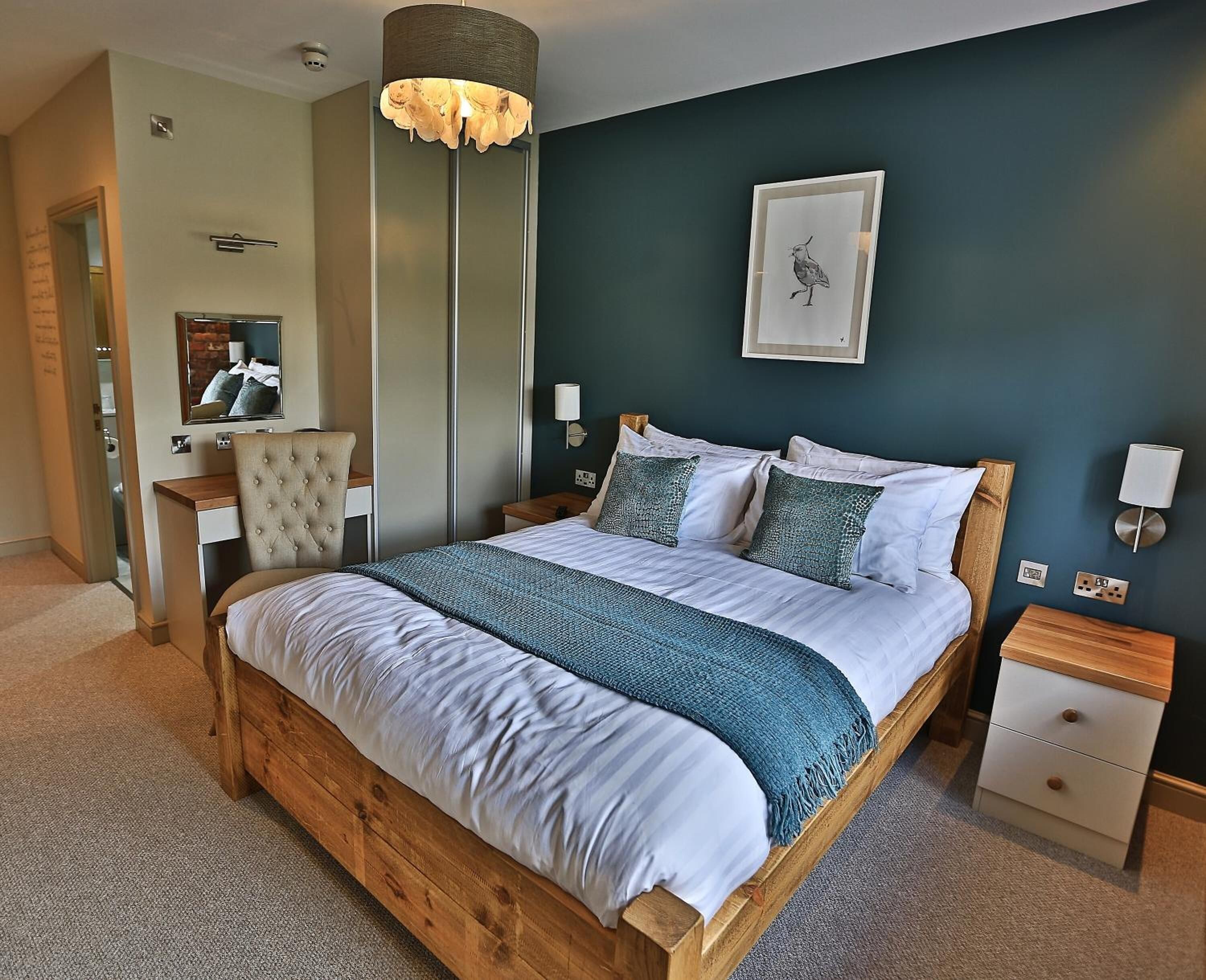 Desk, iron/ironing board, rollaway beds, free WiFi