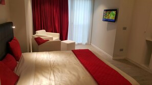 Junior Suite | Premium bedding, minibar, in-room safe, free cots/infant beds