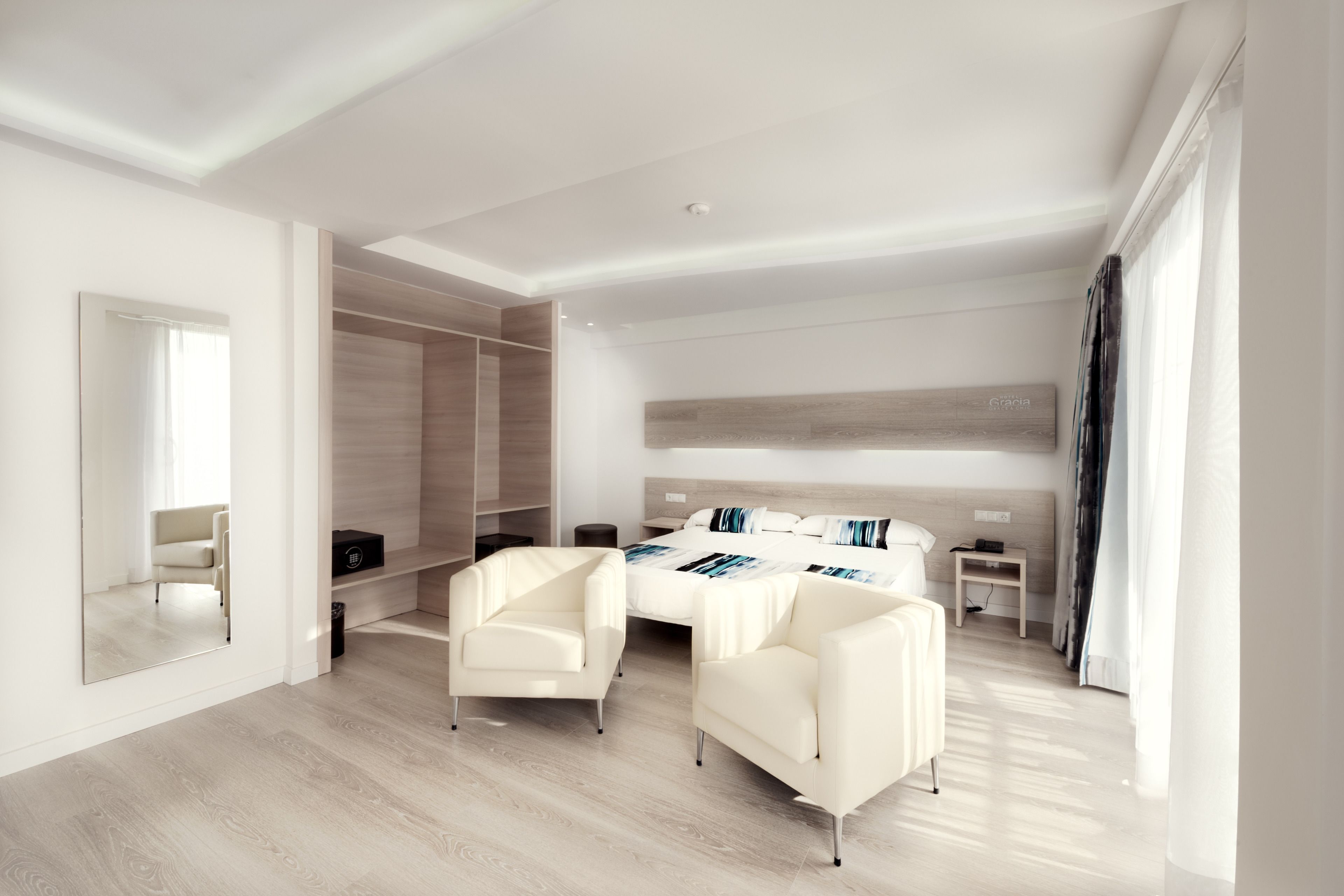 superior double or twin room, terrace, sea view | 1 bedroom, in-room safe, desk, blackout curtains