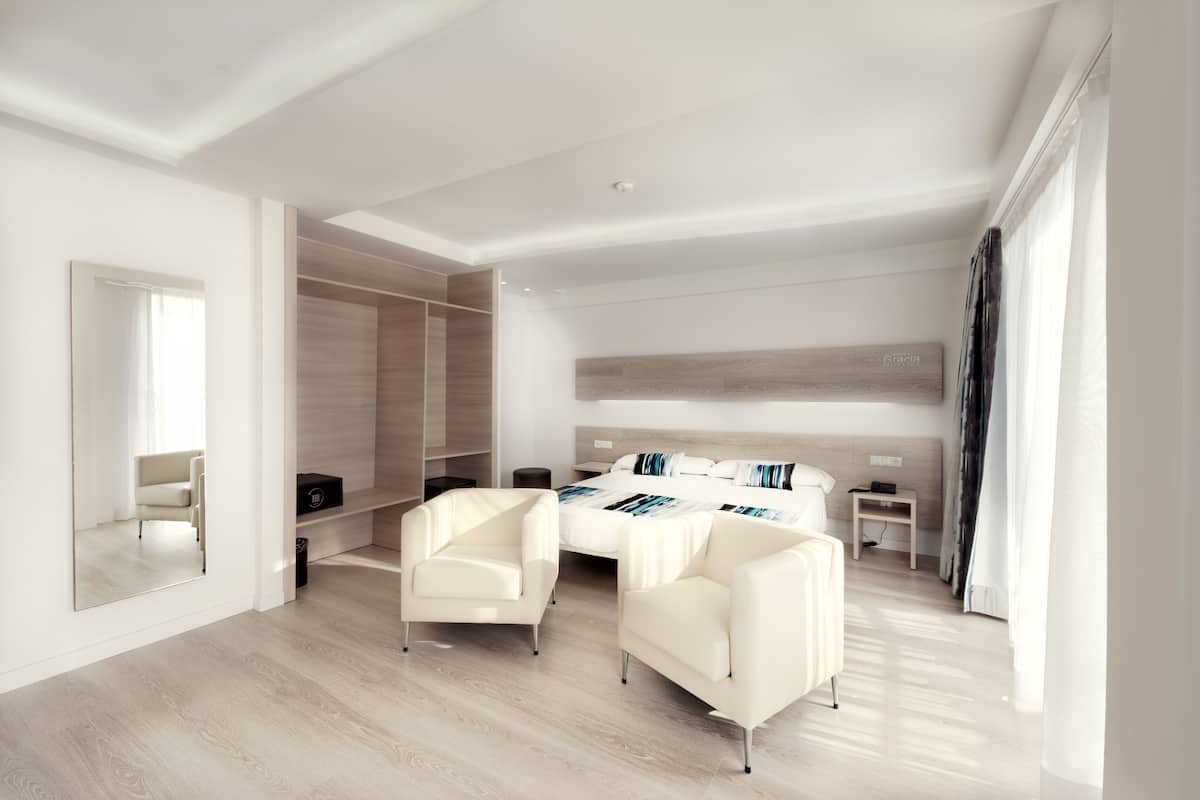 superior double or twin room, terrace, sea view | 1 bedroom, in-room safe, desk, blackout curtains