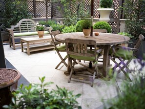 Habitación Deluxe doble, 1 cama de matrimonio, terraza | Terraza o patio