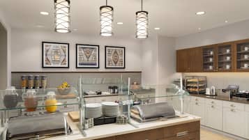 Dagelijks continentaal ontbijt inbegrepen