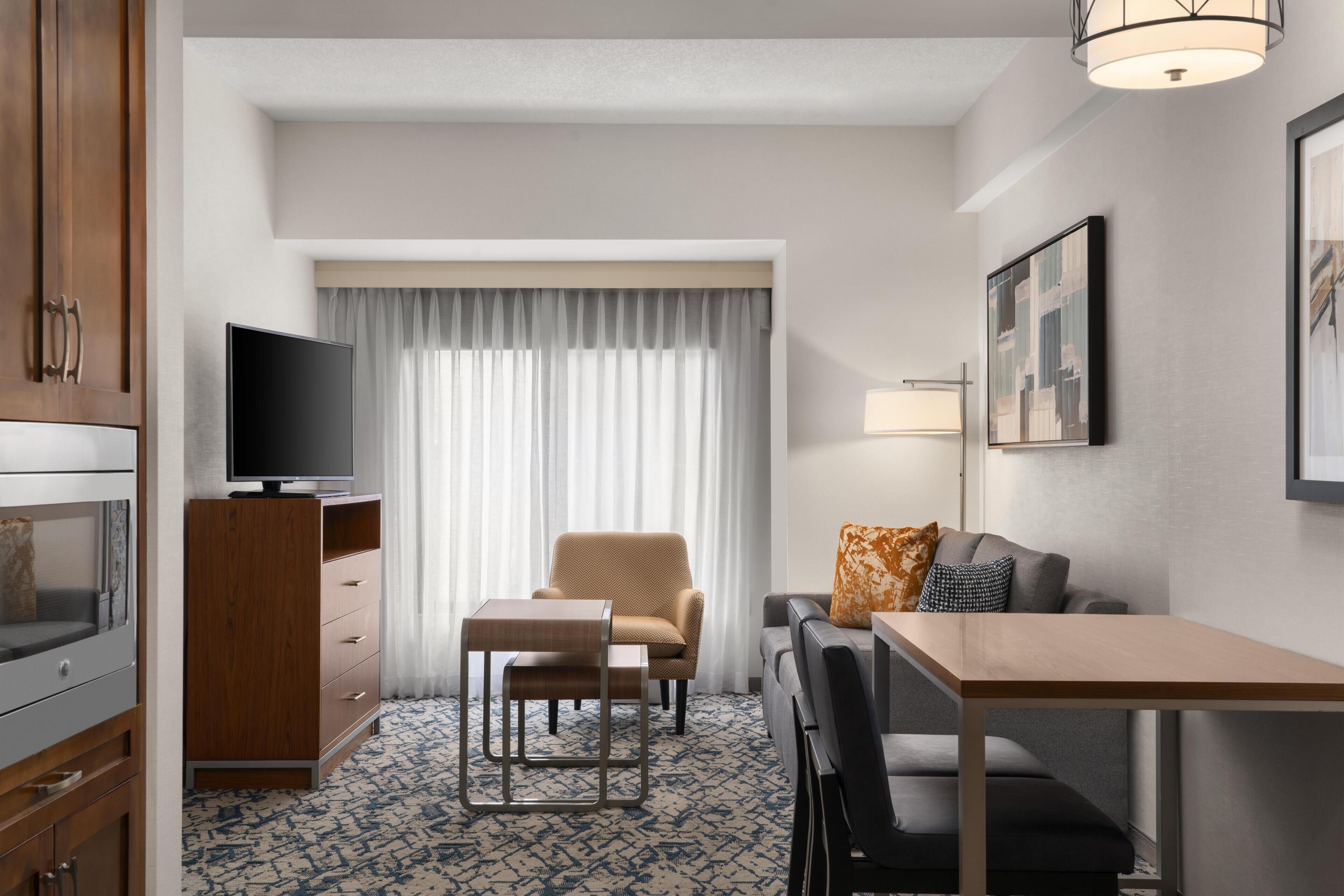 43-吋平面電視、付費頻道、電視