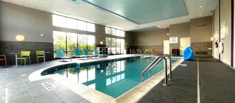 Home2 Suites by Hilton Milwaukee Airport