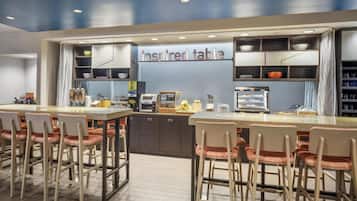 Free daily continental breakfast