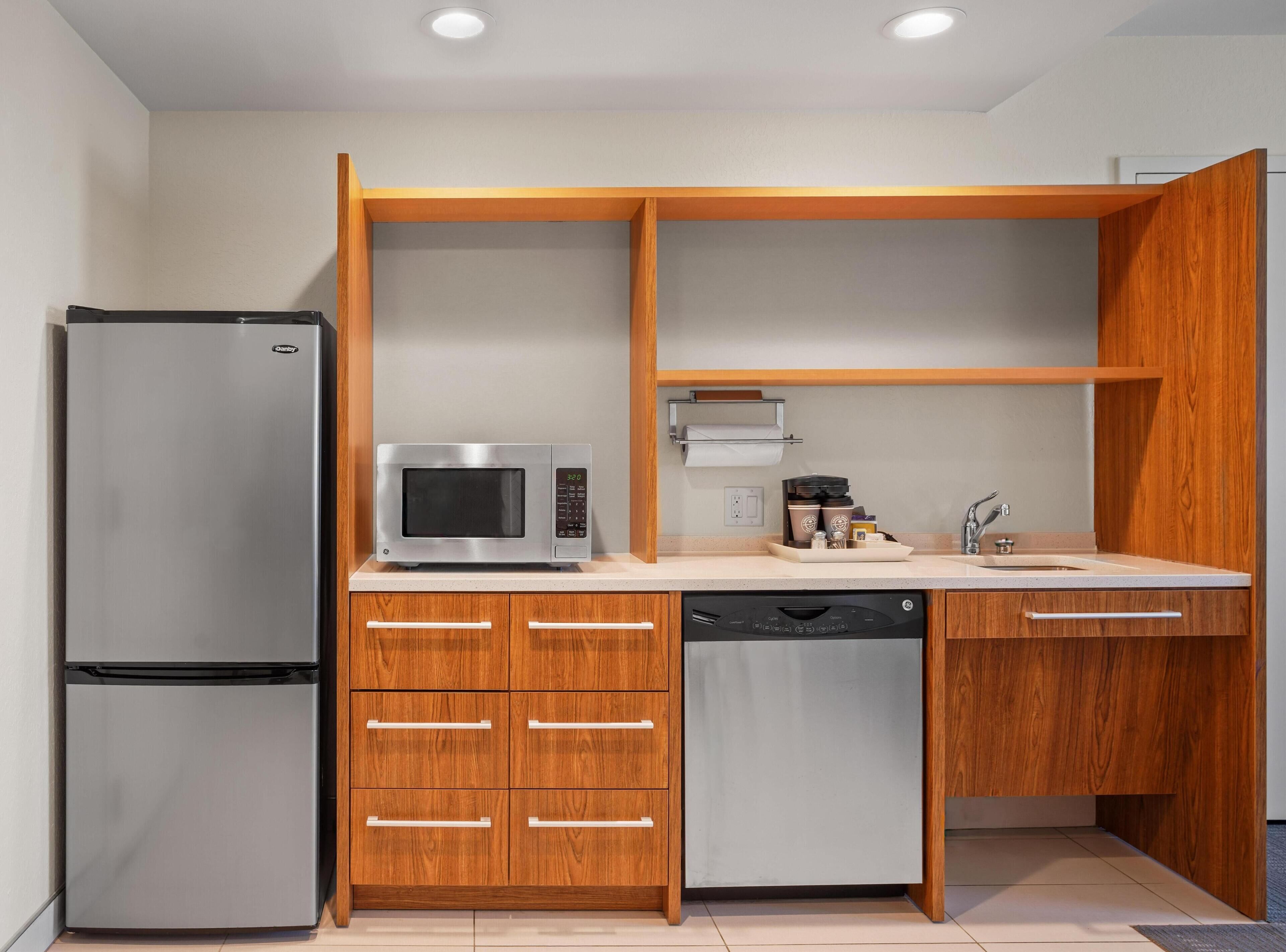 Coffee/tea maker, fridge, microwave, dishwasher
